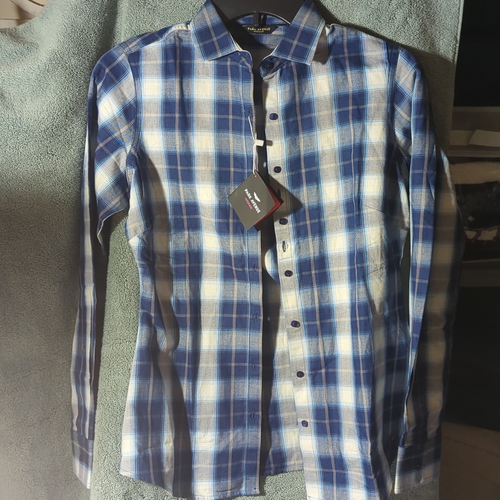 Women's blue plaid park avenue long sleeve